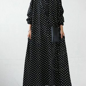 Robe Noire Col Montant Manches