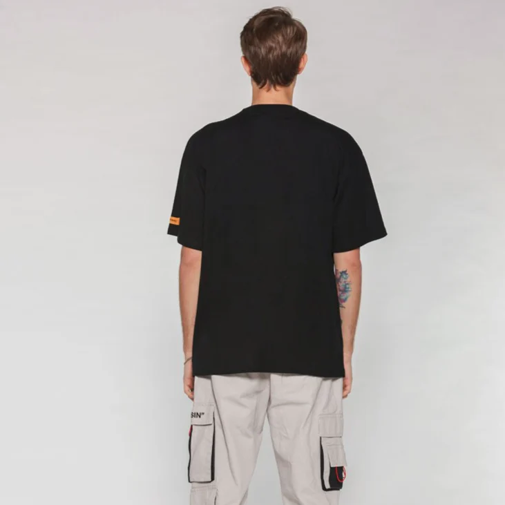 "09.25" T-shirt Noir Oversize Imprimé - URB1™ – Image 3